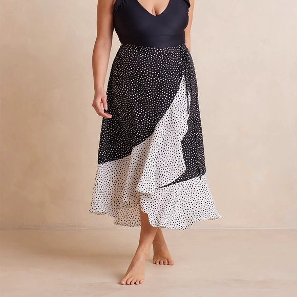 summersalt Dresses & Skirts - Summersalt Beach to Brunch Polka Dot Wrap Skirt Black White Size Medium
